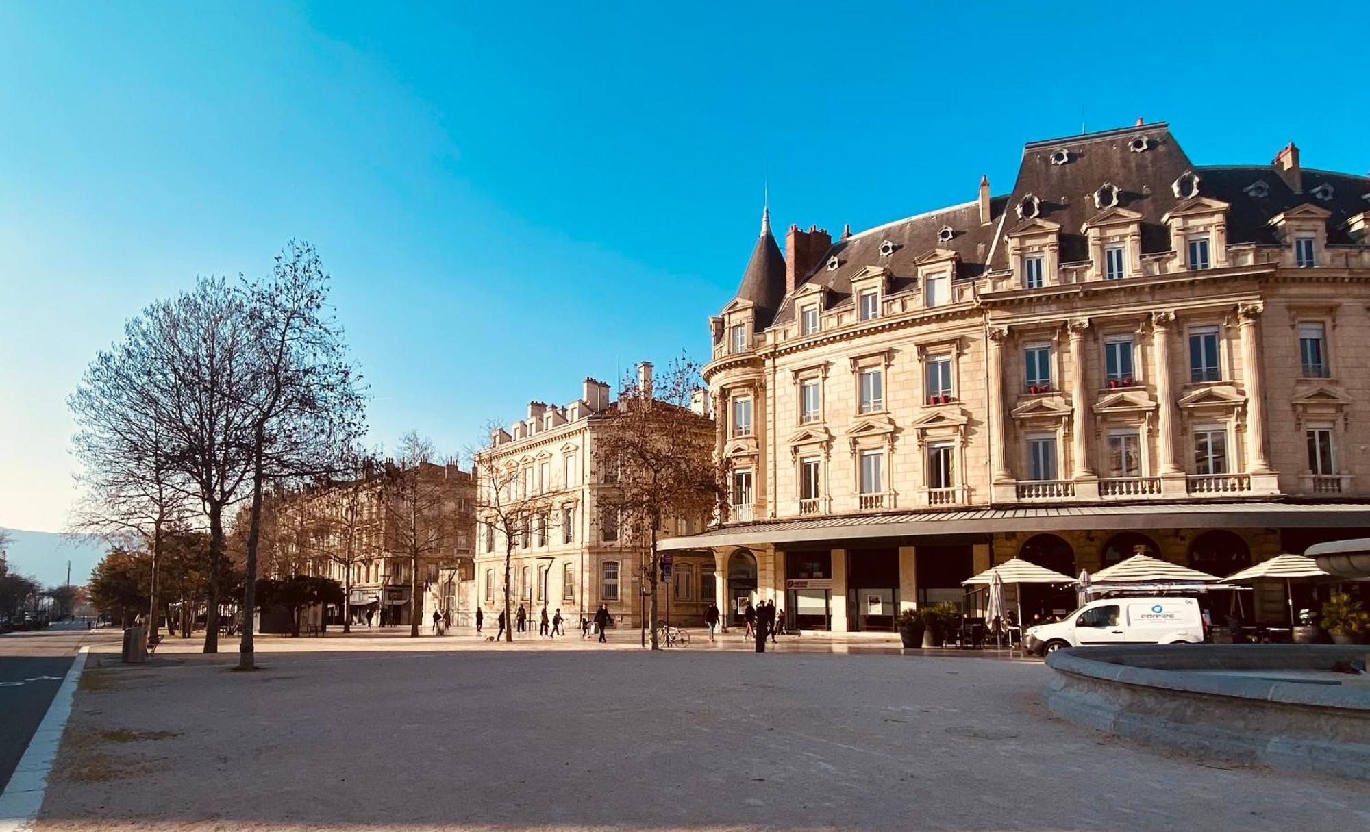 Appartement Centre Ville De Valence Face A La Gare Екстер'єр фото